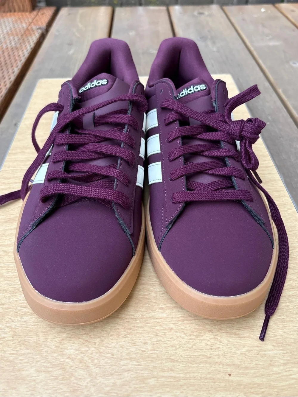 Adidas Men’s Grand Court 3.0 Shoe In Maroon/White Sz 9.5 New